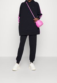 KARL LAGERFELD Felpa con cappuccio - black