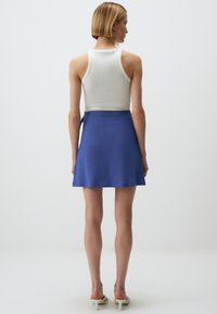 Jimmy Key WITH HIGH WAIST TIES - Minirok - blue