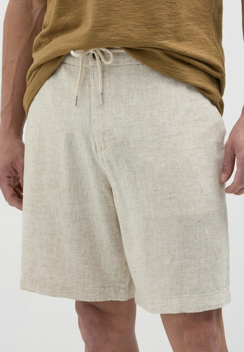 Calliope - BERMUDA  - Shorts - beige, Ingrandire