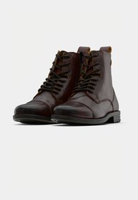 Pier One LEATHER - Bottines à lacets - cognac