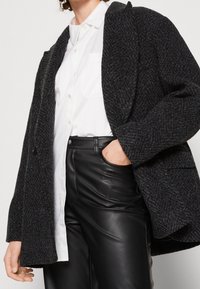 Weekday Korte frakker - anthracite