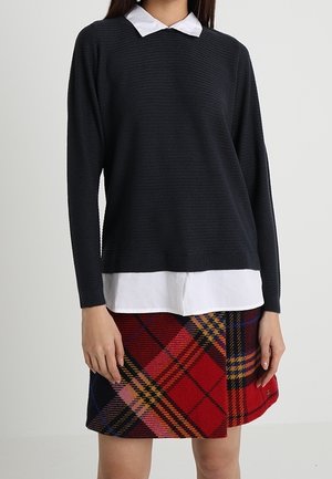 Stickad tröja - dark blue