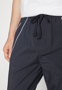 Brave Soul Träningsbyxor - black