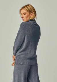 YOU LOOK PERFECT EVE - MERINO KNIT SWEATER WITH STAND-UP COLLAR - Strickpullover - anthrazit