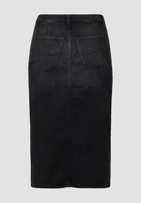 Zwarte denim rok met een rechte snit, voorzien van twee achterzakken en een middellange ontwerp, afgewerkt met een nette zoom en subtiele stiksels.