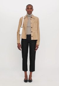 CLOSED JACKET - Lederjacke - beige
