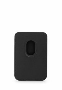 Portafoglio in pelle nera con angoli arrotondati e un ritaglio circolare al centro per un facile accesso alle carte. Textura liscia, design minimalista.