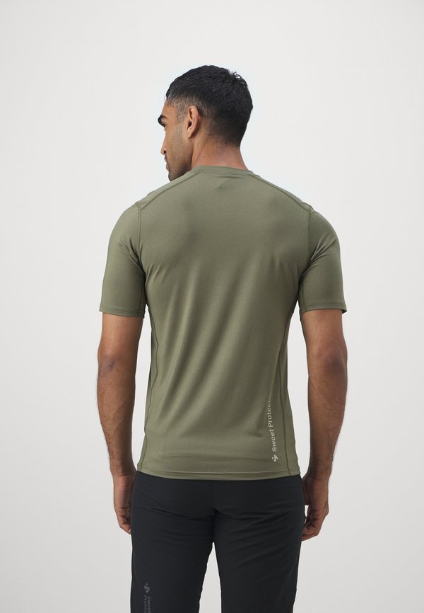 HUNTER - Print T-shirt - woodland4