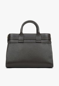 Ciemnobrązowa skórzana torba o teksturowanym wykończeniu. Posiada dwa zaokrąglone uchwyty oraz strukturalny kształt, odpowiednia do codziennego użytku.