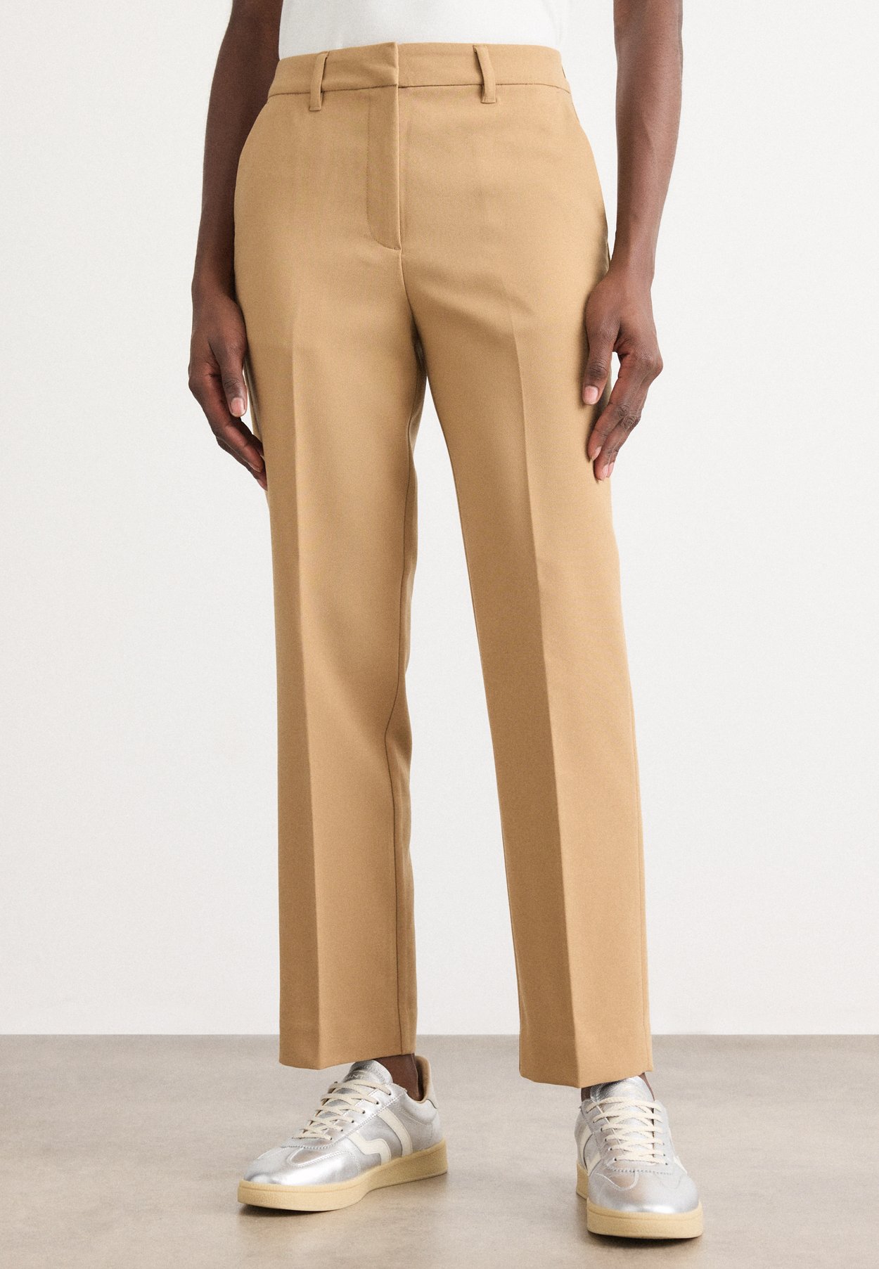 FLUID SLIM SLACK