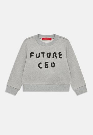 Grå sweatshirt med lange ærmer med sort tekst "FREMTIDIG CEO" centreret foran, ribstrikkede manchetter, kant og halsudskæring.