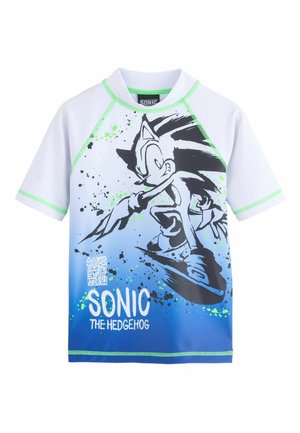 Blau-weißes Kurzarm-T-Shirt mit Sonic the Hedgehog-Grafik, grünen Akzenten und Spritzdesign in Blau- und Grüntönen.