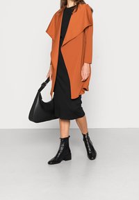 VILA Short coat - brown