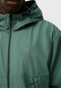 Bershka Allvädersjacka - dark green