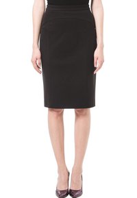 Jupe crayon noire avec une silhouette ajustée, tissu lisse et détails de couture discrets. Dotée d'une taille mi-haute et d'une coupe au genou.