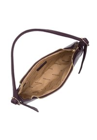 Donkerpaars leren handtas met een ritssluiting, met een beige gevoerde binnenkant. Inclusief merknaam en een dunne verstelbare schouderriem.