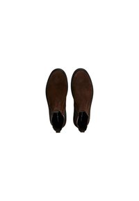 Stivali alla caviglia in suede marrone con pannelli laterali elasticizzati e punta rotonda. Suola in gomma con finitura strutturata. Design minimalista, senza motivi visibili.