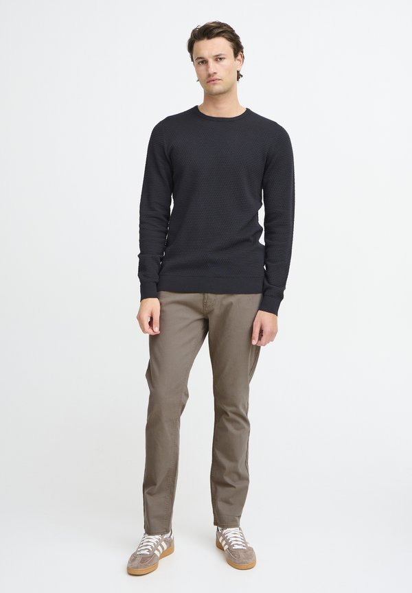 BHRODNEY PANTS SLIM/ REGULAR FIT NARROW LEG - Trousers - granite3