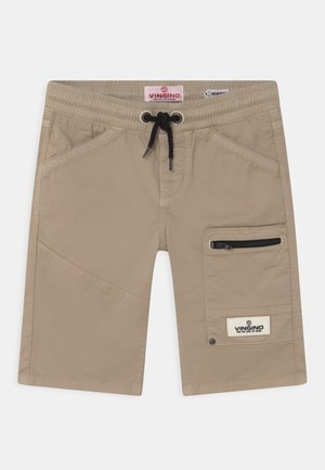 Beige Cargo-Shorts aus leichtem Stoff mit Kordelzug in der Taille, Seitentaschen und einer Reißverschlusstasche am rechten Bein.