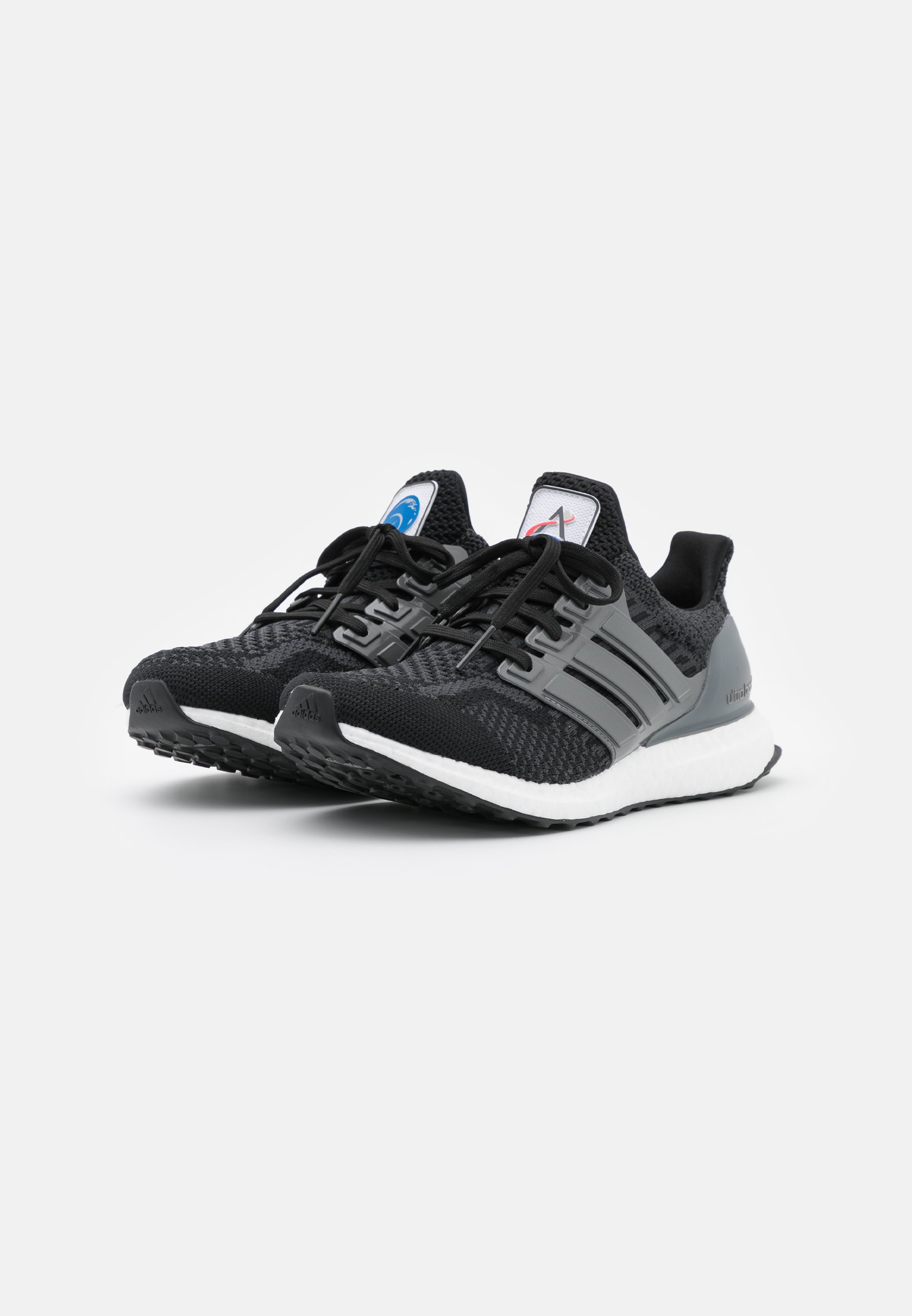 adidas Performance ULTRABOOST DNA UNISEX - Sneakers laag - core black/iron  metallic/carbon/Zwart - Zalando.nl
