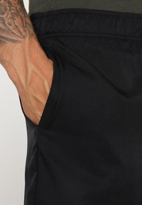 Puma Träningsshorts - black