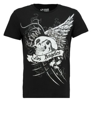 Maglietta nera in cotone con grafica frontale di un teschio con ali, testo "Los Angeles" e disegni dettagliati in bianco e argento.