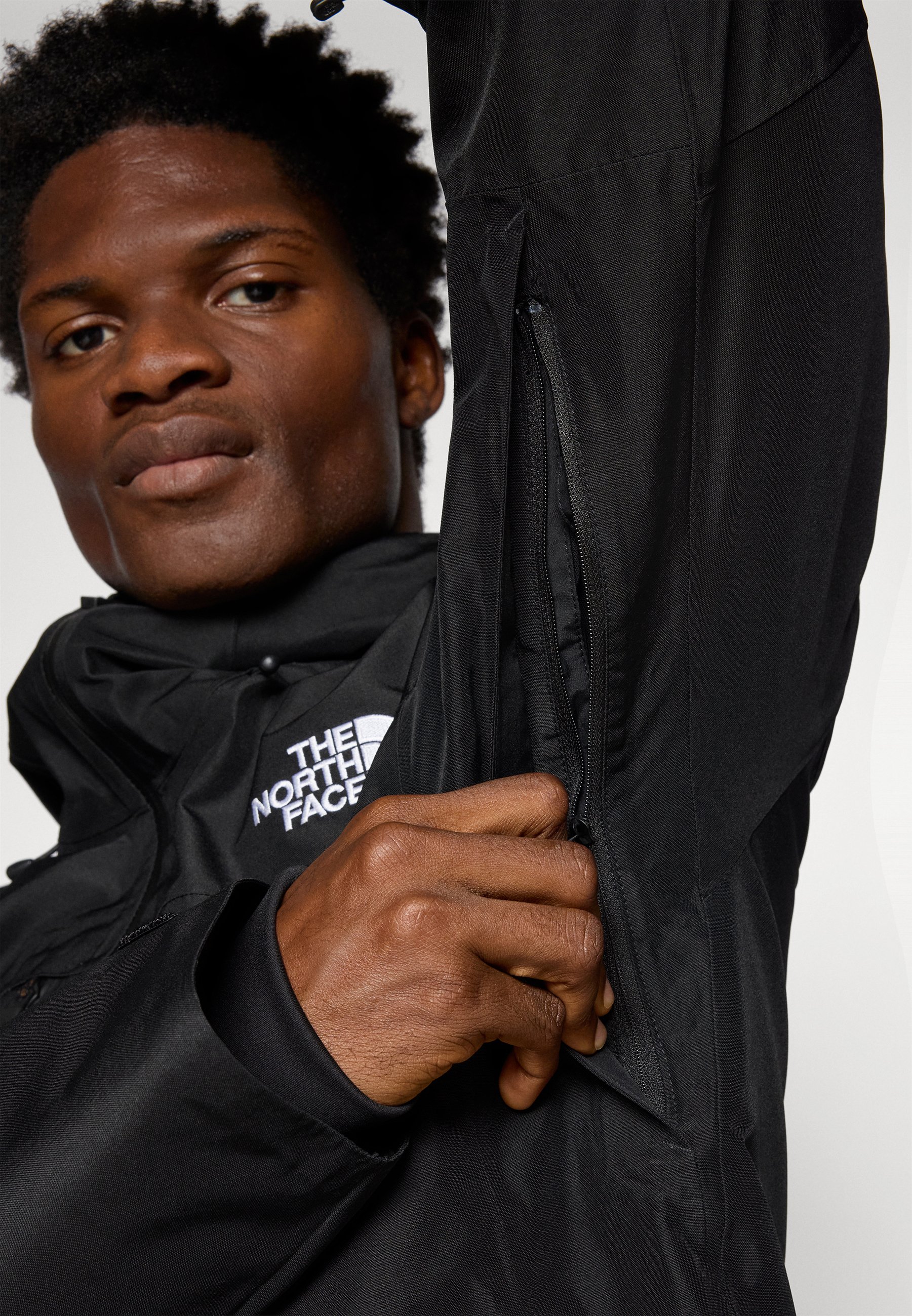 The North Face GORE-TEX DAWNSTRIKE INSULATED JACKET