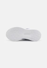 adidas Performance RUNFALCON 5 EL C - Zapatillas running asfalto - footwear white/core black