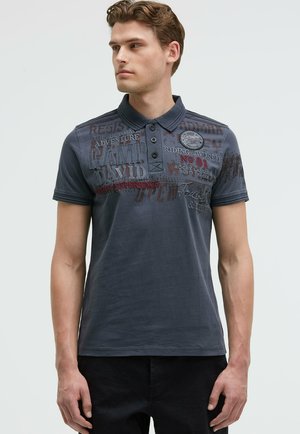KURZARM MIT TAPES UND LOGO-APPLIKATIONEN - Polo shirt - blue shades