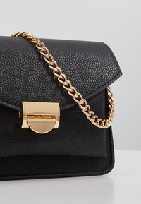 ONLY Taška s příčným popruhem - black
