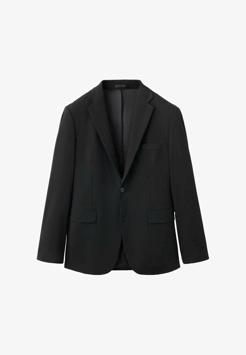 Blazer negro con una textura suave, solapas de pico, dos bolsillos frontales, cierre de un solo botón y un corte entallado.