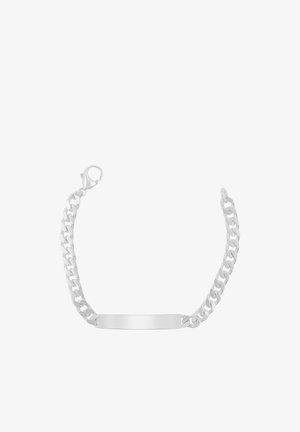 Silbernes Kettenarmband mit einer rechteckigen, leeren ID-Plakette und Karabinerverschluss auf weißem Hintergrund.