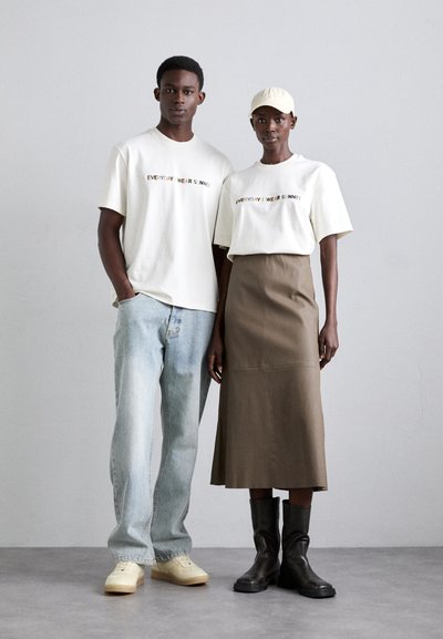 Sunnei CLASSIC UNISEX - Marškinėliai su spaudiniu - off white