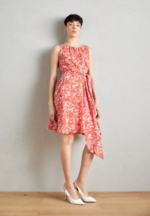 Esprit F SUS AOP  - Freizeitkleid - pastel orange