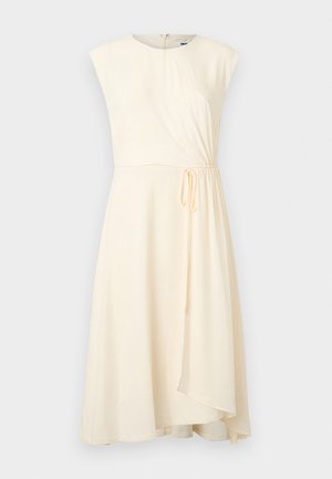 Vestito color crema con corsetto aderente, maniche a campana e dettaglio arricciato laterale. Tessuto liscio, orlo al ginocchio e chiusura a zip sul retro.