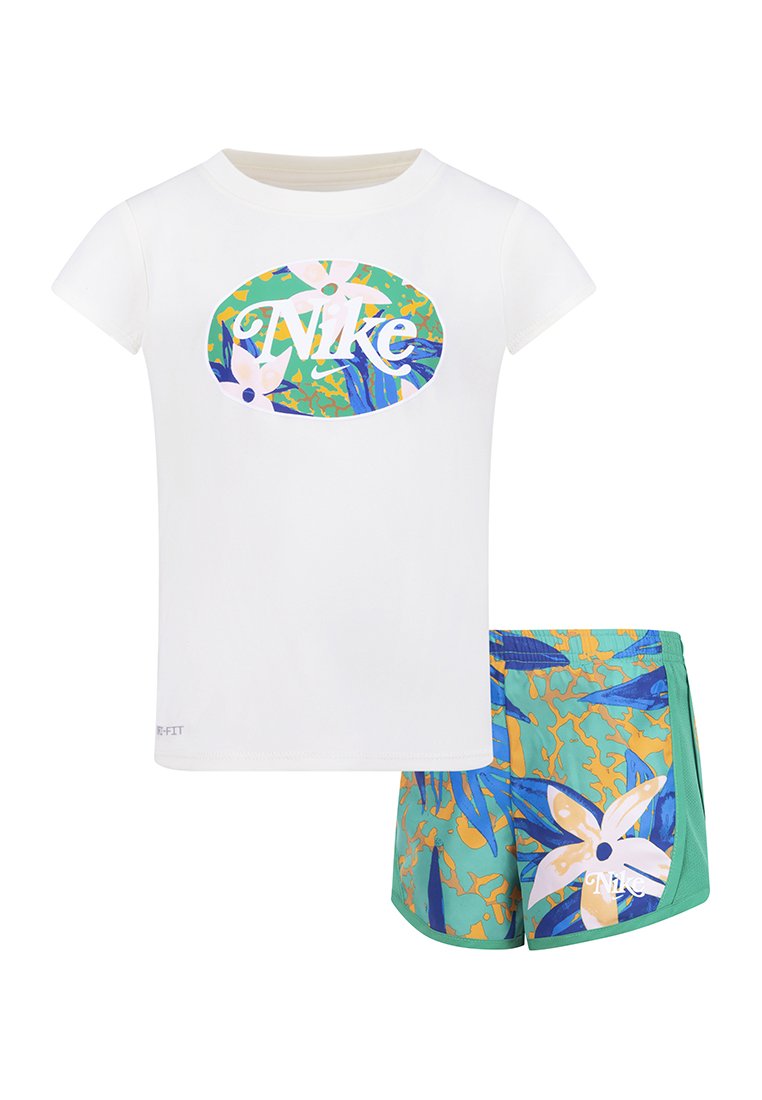 Nike Sportswear Sport T-shirt groen Nike Sportswear Sport T-shirt groen