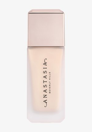 IMPECCABLE BLURRING SECOND SKIN MATTE FOUNDATION - Foundation - shade 2 - 0cr