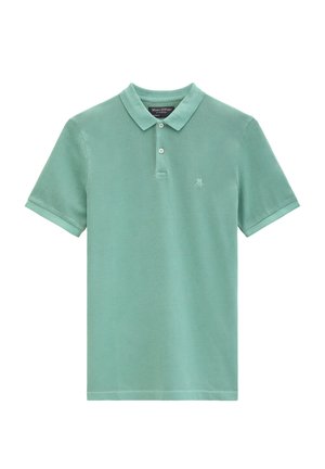 Hellgrünes, kurzärmeliges Poloshirt mit Zwei-Knopf-Leiste, Kragen und kleinem "M OP"-Logo auf der linken Brust.