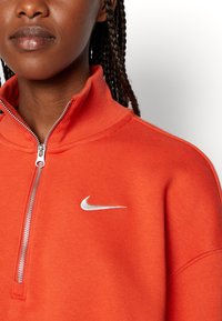 Nike Sportswear CROP - Camisola - mantra orange