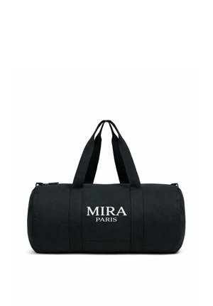 Zwarte cilindervormige duffeltas met dubbele handvatten en het "MIRA PARIS"-logo in het wit gedrukt op het midden van de voorkant.