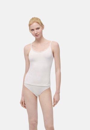 Ysabel Mora Camiseta interior - white