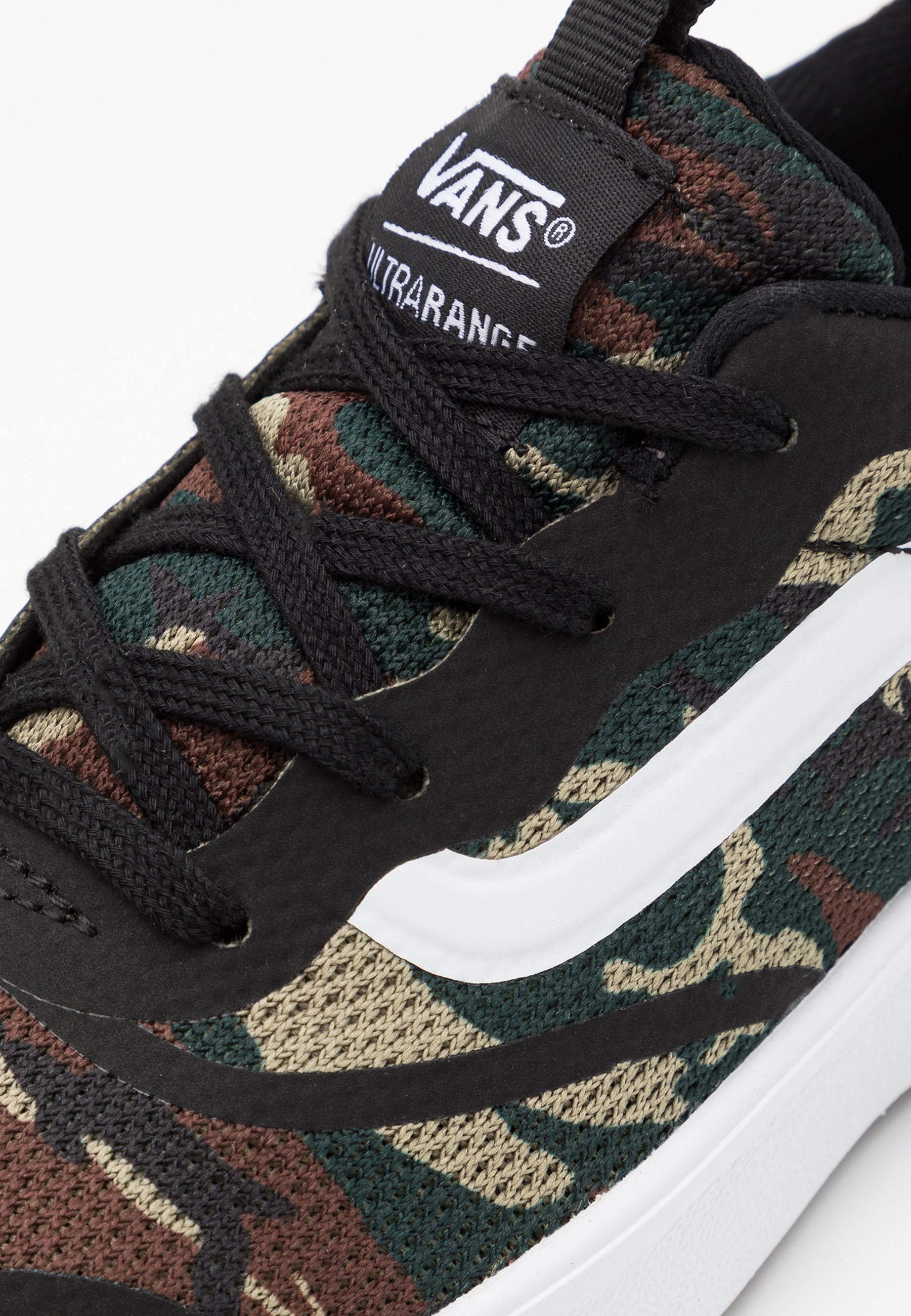 vans ultrarange rapidweld trainers
