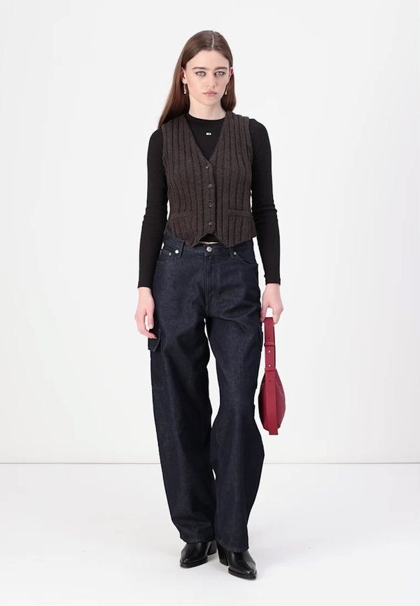 NISSA VEST - Waistcoat - turkish coffee4