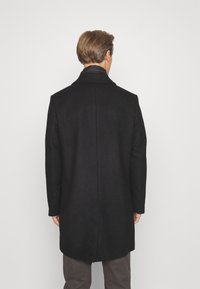 Antony Morato COAT RUPERT REGULAR FIT WITH PADDED TECHNO FABRIC AS CONTRAST - Cappotto corto - black