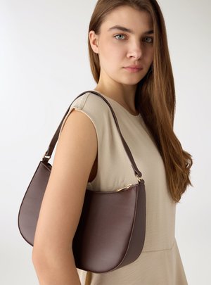 Terranova, MEZZALUNA - Borsa a mano - cacao