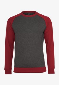 Kijelölve, charcoal/ruby