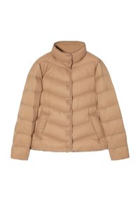 Beige pufferjack met een hoge kraag, knoopsluiting en zijzakken; heeft horizontaal geweven secties en een gladde textuur.