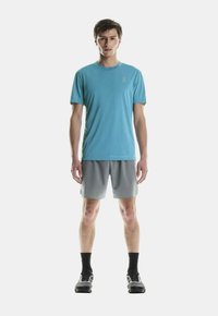 On TRAIN - T-shirt basique - niagara