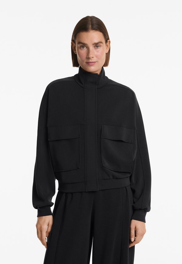 SOFT-TOUCH WITH POCKETS - Leichte Jacke