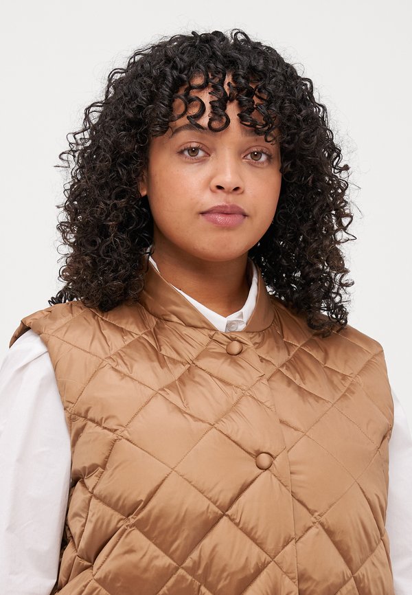 NICE - Waistcoat - sand3